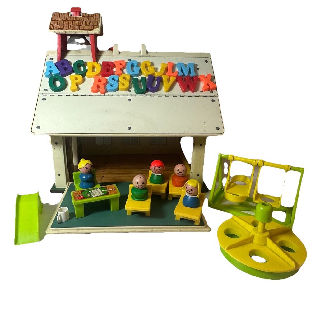 Vintage 1971 Fisher Price Little People #923 Play Family School and Accessories